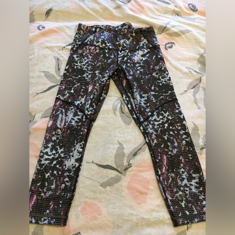 Lululemon yoga pants, size 8